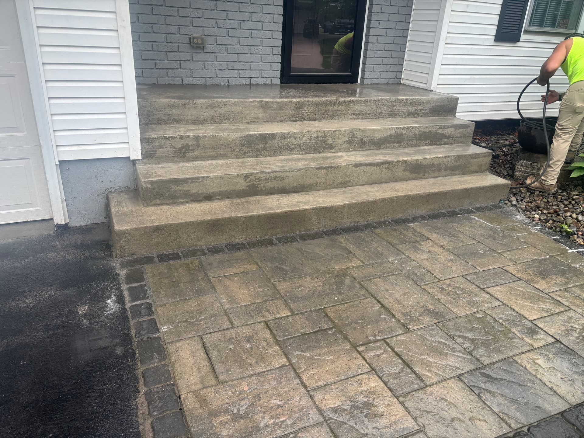 Gallery photos for New Concrete Steps Tied Into an Existing Paver Walkway: Image #1