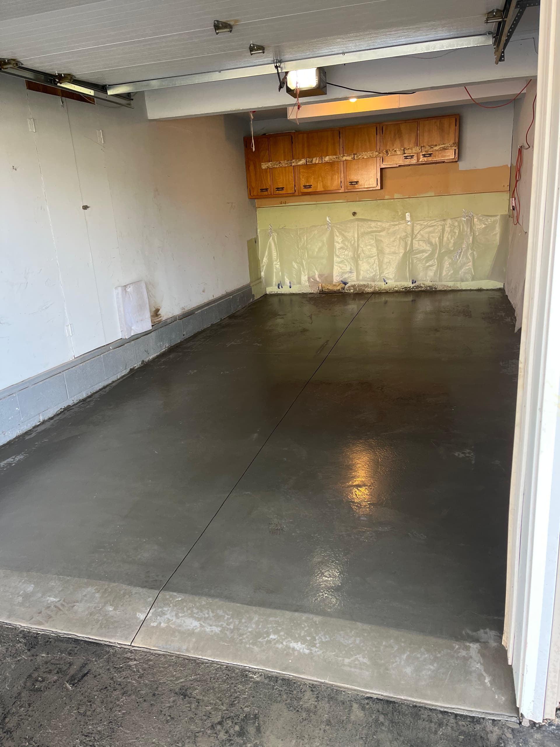 Gallery photos for Garage Floor Rescued with Expert Concrete Pouring: Image #5