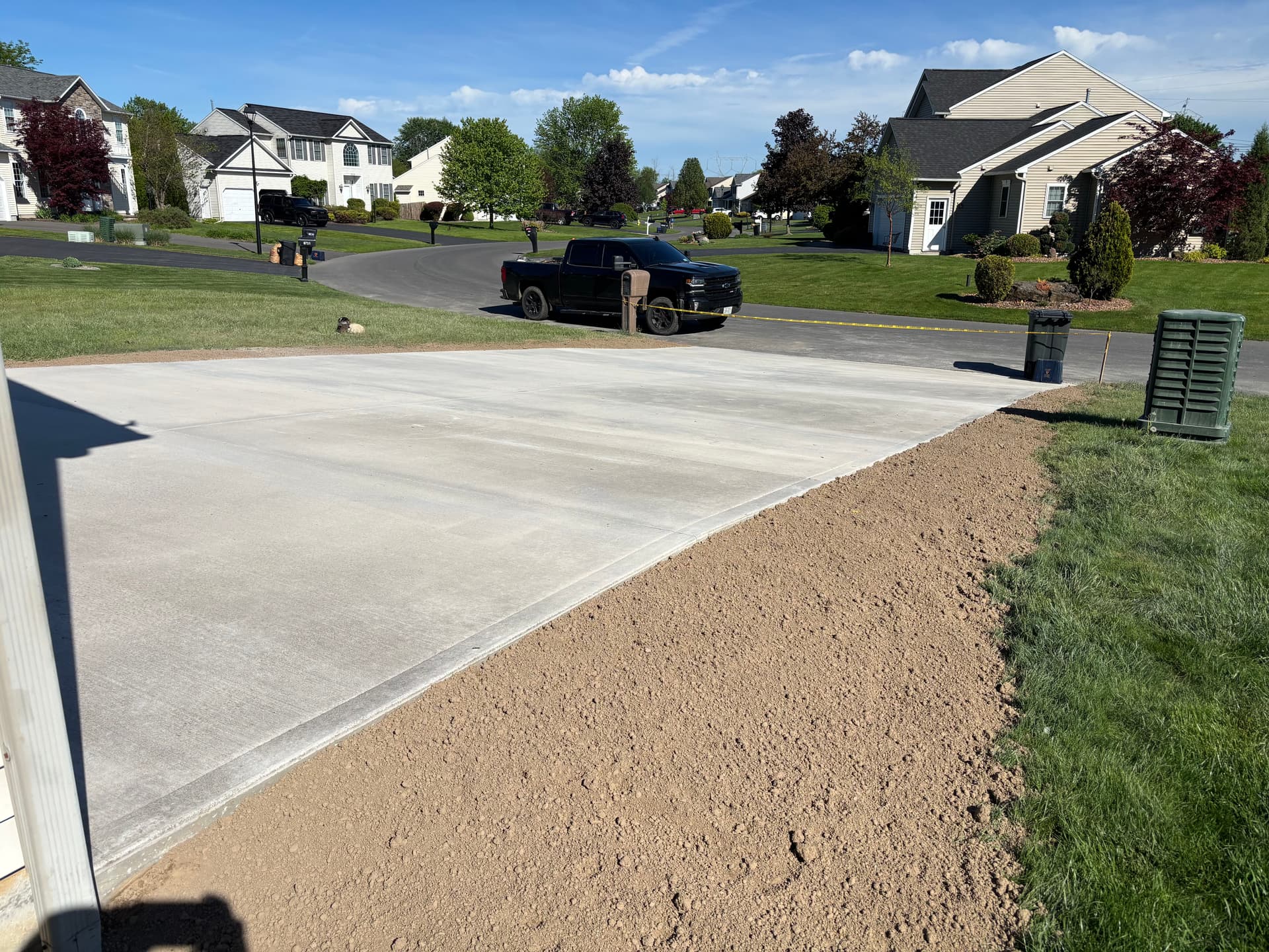 Gallery photos for Fresh Poured Concrete Driveway That Actually Looks the Part: Image #2