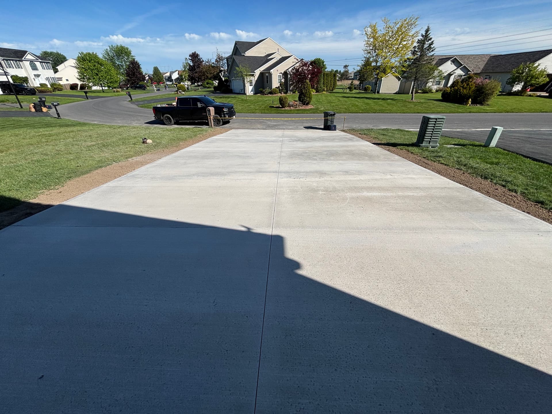 Gallery photos for Fresh Poured Concrete Driveway That Actually Looks the Part: Image #1